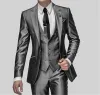 Costumes Suisses Grey Hommes brillantes avec brocherie Grooms Pommers Groom Tuxedos Wedding Best Blazer Sets 3 pièces (veste + pantalon + gilet) Costume Homme