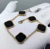 5 motif mode quatre feuilles Bracelet Bracelet Luxury Designer de bijoux pour femme 18k plaqué argent coquille femme orche d'or