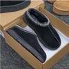 Zapatos Cloudbust Zapatillas de deporte Bota de gran tamaño Zapatillas de deporte Thunder Knit Diseñador de lujo Suela de goma ligera 3D 2024 Hombres Mujeres Tazz Slipper Snow Booties