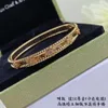 Designer Bangle Van Sweet Hambra Bracelet Jade Clover Kaleidoscope Bracelet Womens Narrow Edition Diamond Bracelet v Gold 18k Rose Gold RMIF