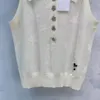 Frete grátis 2024 tricô branco lapela pescoço sem mangas mulheres malhas designer apliques estrelas tops curtos 30816