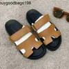 Chypres Sandals Kapcie damskie Slajd Chypre Beach Classic Flatsandal Summer Lady Leather Flip Flip Flops Men W 97W1 IS44 C608