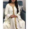 Roupas étnicas Dubai Kaftan Ruffle Vestido Longo Abaya Muçulmano Mulheres Árabe Robe Elegante Malásia Turco Maxi Vestido Bordado Ramadan Moda