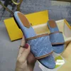 Lyxvarumärken Fashion Sandal Baguettes Slipper For Women Shoes Flat F-Baguette Metallic Leather Baguette Slide Sandals in Silver Brown med Box 35-42