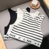 Designer Womens Tank Tops T Shirts Summer Women Tops Tees Crop Top Embroidery Sexig Off Shoulder Black Casual ärmlös Backless Top Shirts Solid Stripe Color