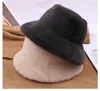 Bérets automne et hiver chapeaux de fourrure femmes couleur unie décontracté polyvalent chaud seau chapeau en peluche Pot en plein air fourrure casquettes résistantes au froid