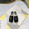 Lyxvarumärkesdesigner kvinnor loafers g spännläder kvinna espadrilles klassisk högkvalitativ slip på loafers bekväma platt fiskare skor glid på mulor