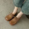 Klänningskor Spring Women's Loafers äkta läder Square Toe Chunky Heel för kvinnor Solid Low Pumpar Lace-Up