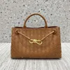 Lad Buckle Metal Wschód/West Andiamo Pojemność TOTE WOMENTALNY BOTTEGSS BORM ROMPER BAG Classic Tote Venetaas Duża nowa tkana torba 9H3X