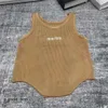 MUI MUI TANK TOP TOP غير منتظم سترة مخططة محبك للنساء الحياكة بلا أكمام T القمصان المقطوعة TEES Street Styps Yoga Sports Tops MIUI 932