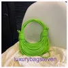 Luxur Designer Tote Bags Bottgs Vents's Jodie Online Store 2023 New Womens Bag Sydkorea Fashion Texture Striped Knot Multi Color Popula med riktig logotyp