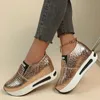 Sier Pu Leather 46d84 Platform Sneakers Femme Femme Casual Non-Slip Sole Sole Sports Chaussures Femme plus taille Slip-On Muis Zapatos Mujer 240229