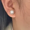 Boucles d'oreilles minimalistes en zircone cubique pour femmes et hommes, boucles d'oreilles rondes en cristal brillant, bijoux délicats à porter au quotidien, à la mode