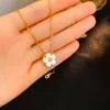 Designer Necklace VanCF Necklace Luxury Diamond Agate 18k Gold Clover Necklace Flower Necklace Womens Clover Pendant Plated Gold Bone Chain