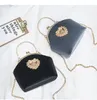 Female Velvet Pearl Handbag Vintage Velour Heart Design Evening Bag Wedding Party Bride Clutch Purse 240304