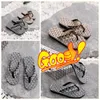 2024 Högkvalitativ ny stil Gai Slide Designer Slippers Beach Classic Flat Sandals Summer Flip Flops Men Slides Low Price Storlek 39-45