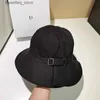 Wide Brim Hats Bucket Hats Luxe femmes ceinture boucle seau chapeau de luxe Panama Grace large bord soleil chapeaux été mince Section dôme pêcheur chapeau pliable L240305