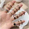 Bagues de bande plaquées couleurs Lady Fashion Slender MTI Types Bague de luxe Mélanger différents styles et tailles 5-9 Drop Livraison Bijoux Dh6Kw