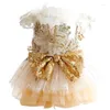 Hundkläder 2024 Luxury Gold Color Sequin Bow Pet Clothes Handgjorda broderad blommaspetsar Tutu klänning för små medelstora chihuahua