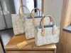 En 2024, sacs fourre-tout de styliste pour femmes, sac à bandoulière de luxe de grande capacité, fourre-tout de shopping, sac à bandoulière en relief Tyler, sac à dos Spring In the City