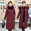 Trenchs de femmes manteaux d'hiver veste femmes parkas col de fourrure à capuche 2024 femme chaude longue épaisse coton rembourré manteau maman vêtements d'extérieur