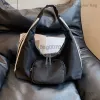 дизайнерская сумка Нейлоновая атласная сумка высокого заказа 2023 новая сумка ниша большая вместительная сумка универсальная сумка для подмышек для женщин 75% дешевый выход оптом