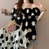 Blouses pour femmes Été Chemise en mousseline de soie à manches courtes pour femmes Casual Polka Dot Sweet Ruffles Blouse Off Épaule Tops Vêtements amples 27905