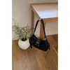 Schoudertassen Koreaanse Ins Blogger's Dezelfde Tas Voor Dames Zomer 2024 Retro Pittig Meisje Onderarm Niche One Crossbody