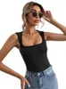 Kadın Tişörtleri Ksilokarp-U-Yonc Slim T-shirt Kadınlar Monokrom Yelek Top Seksi Satış CVBA0707 2024