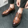 Casual Shoes Men klär Buisness Lace Up Fashion Male Oxfords Italian Business Formal Men's Wedding Party Leather Mens Suits