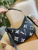 Designer tas Luxurys Halve maan schoudertassen met reliëf Dames cyme sac Cross Body heren zadeltas Onderarm Clutch tote handtas Leren portemonnee Cloud Hobo Bag M46112