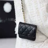 Förhandsgranskningsserie Lychee Leather Waist Bag AP2628 Luxury Brand Design Woman's Letter quiltade CC Midjepåsar Lammskinn Shoulder Cha282Z