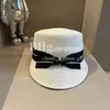 Designer de praia chapéu de luxo feminino liso cabido balde chapéu arco preto branco casual pato língua chapéus verão outing pára-sol chapéu de férias