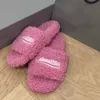 Balencaga Paris Pantoufles en peluche pour femmes en 2024 Nouvelles chaussures d'agneau à fond plat avec lettres antidérapantes et chaudes Paresseux Tendance Vêtements extérieurs Diapositives de créateur de luxe 1H3L