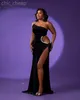 2024 ASO EBI Black Straight Prom Dress Crystals Velvet Sexig Evening Formal Party Second Reception 50th Birthday Engagement Gowns Dresses Robe de Soiree ZJ122