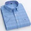 Camisas de verano para hombre de talla grande Oxford rayas verticales manga corta ajuste estándar holgadas a cuadros camisa de hombre de algodón suave sólido 240306