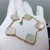 5 motif mode quatre feuilles Bracelet Bracelet Luxury Designer de bijoux pour femme 18k plaqué argent coquille femme orche d'or