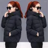 Damskie okopy płaszcze kobiety skróć bawełniane kurtka swobodna żeńska kategorie 2024 czarny moda puffer zimowy płaszcz z kapturem luźne kurtki