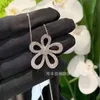 Designer Necklace VanCF Necklace Luxury Diamond Agate 18k Gold V Golden Family Flower Necklace with Clover Full Diamond Flower Pendant Recommended Live