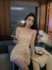 Casual Dresses French Fashion Sequin Feather Dress for Women's Spring Slimming and Pure lust att linda skinkor Kvinnliga kläder