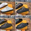 Tasarımcı Sandal Rahat Konfor tıkanma katırları sandalet kadın erkekler düz kürk deri katır terlikleri moda kış sıcak peluş slaytlar ayarlanabilir kayış 2256ess