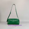 Borsa da donna di alta qualità 10A Borsa da donna Designer Tote Bottgss Ventss Cassette Borse 2023 Nuova pelle bovina lavorata a maglia sotto le ascelle Colore della caramella Singolo con logo reale