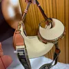 designväska lyxig vävd väska kvinnor crossbody hobo axelpåsar halmläder halvmåne kopplingspåsar handväska