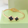 Classic Clover Bracelet Ladies Multi-colored Floral Bracelet Designer Color Shell Titanium Steel Couple Bracelet Simple Fritillion Jewelry