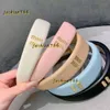 Barrettes Hair Clips Barrettes Hoofdkleding Haaraccessoires Designer Super schattig gezicht Show Kleine Miu High Head Top Leather Band Pink Sweet en E