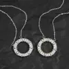 Naszyjniki wiszące luksusowe naszyjniki biżuteria dla kobiet x She She złota i srebrne splicing Naszyjnik z pudełkiem L240309