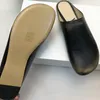 2024 Vintage couleur brossée chaussures d'amour décontractées simples grande tête chaussures simples décontractées tête ronde cuir de veau masqué semelle antidérapante trois couleurs pour pantoufles pour femmes