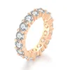 Sparkande lyxsmycken 925 Silverpläterad 4mm en rad Cz Diamond Promise Wedding Bridal Engagement Ring Present för kvinnor
