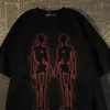 女性用Tシャツメンズとレディースコットンストリートスケルトン半袖TシャツメンズとレディースルーズフィッティングファッションブランドJ240309