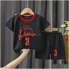 Set di abbigliamento Bambini Estate Asciugatura rapida Abbigliamento sportivo da basket Magliette a maniche corte Pantaloni corti 2 pezzi Abiti 412 anni Ragazzi Ragazze Panno Dhujc